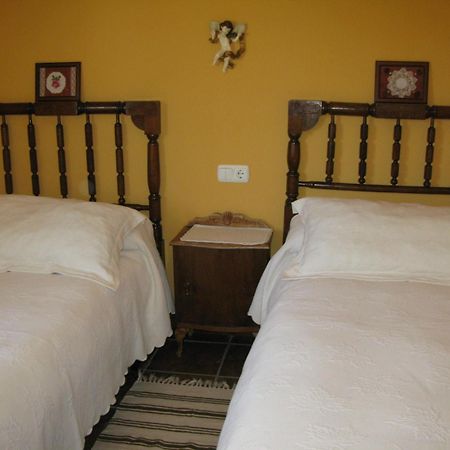 El Condado Casa Rural Фуэнтес-де-Оньоро Экстерьер фото