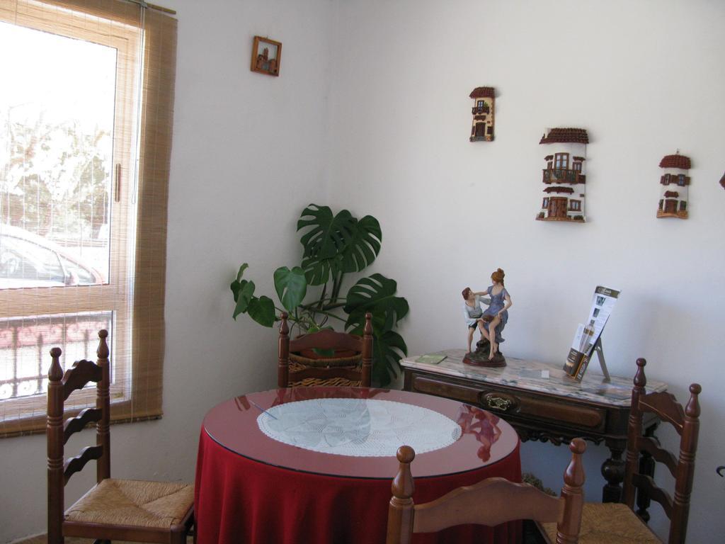 El Condado Casa Rural Фуэнтес-де-Оньоро Экстерьер фото